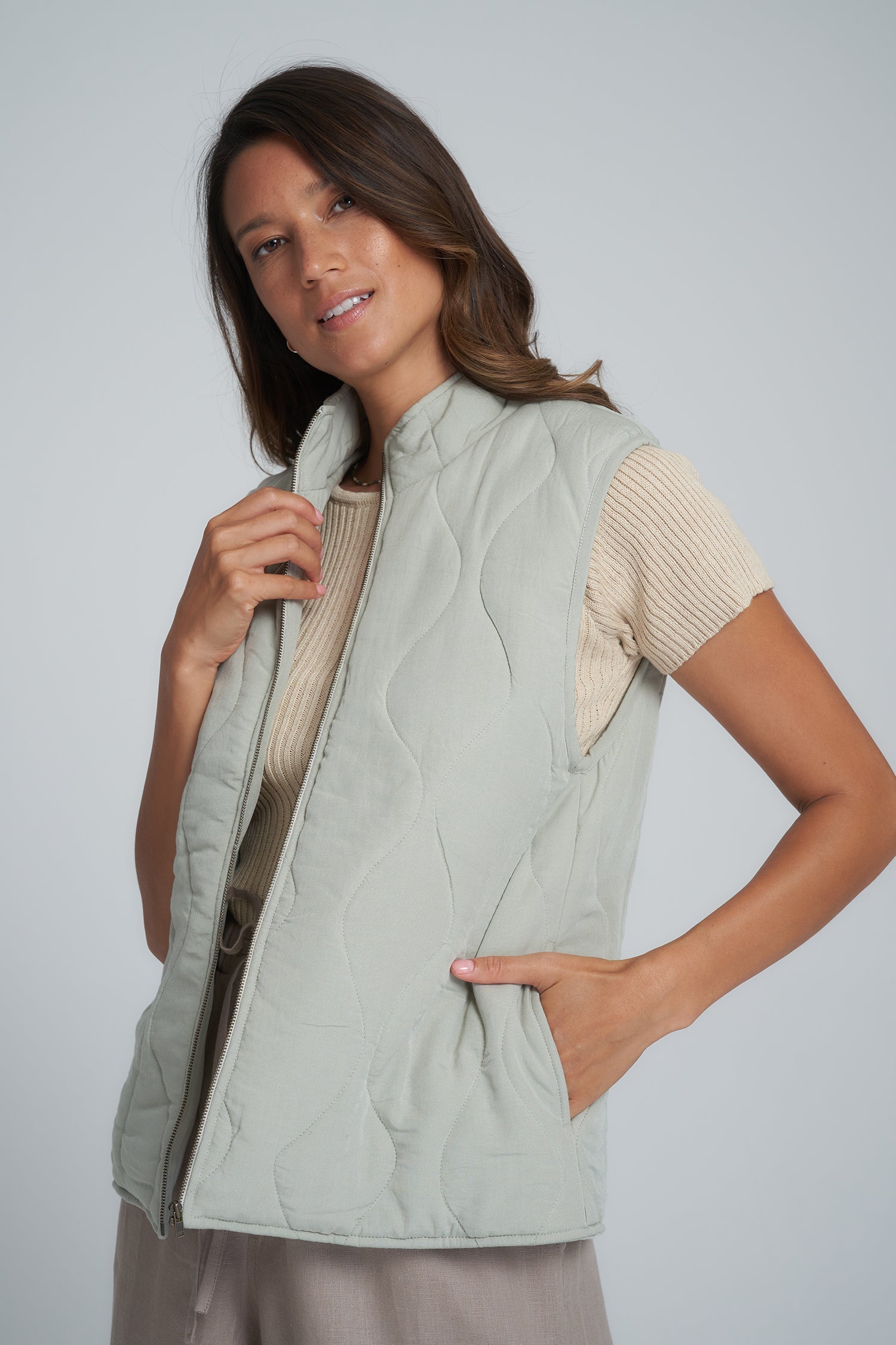 Glacier Vest - Sage