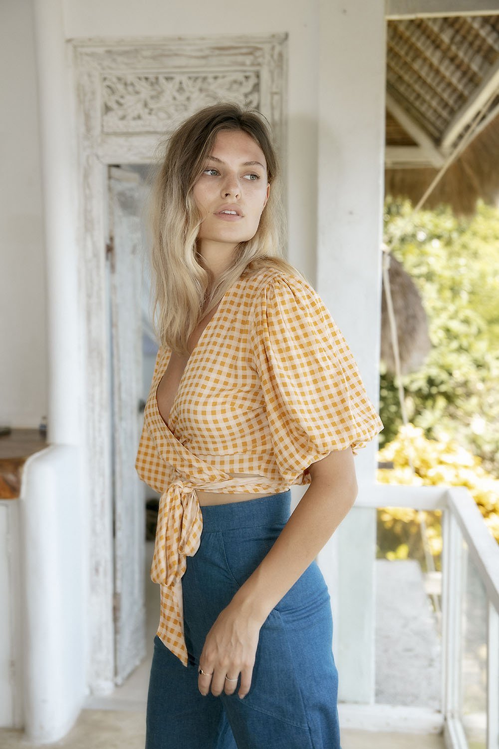 Sandy wrap top